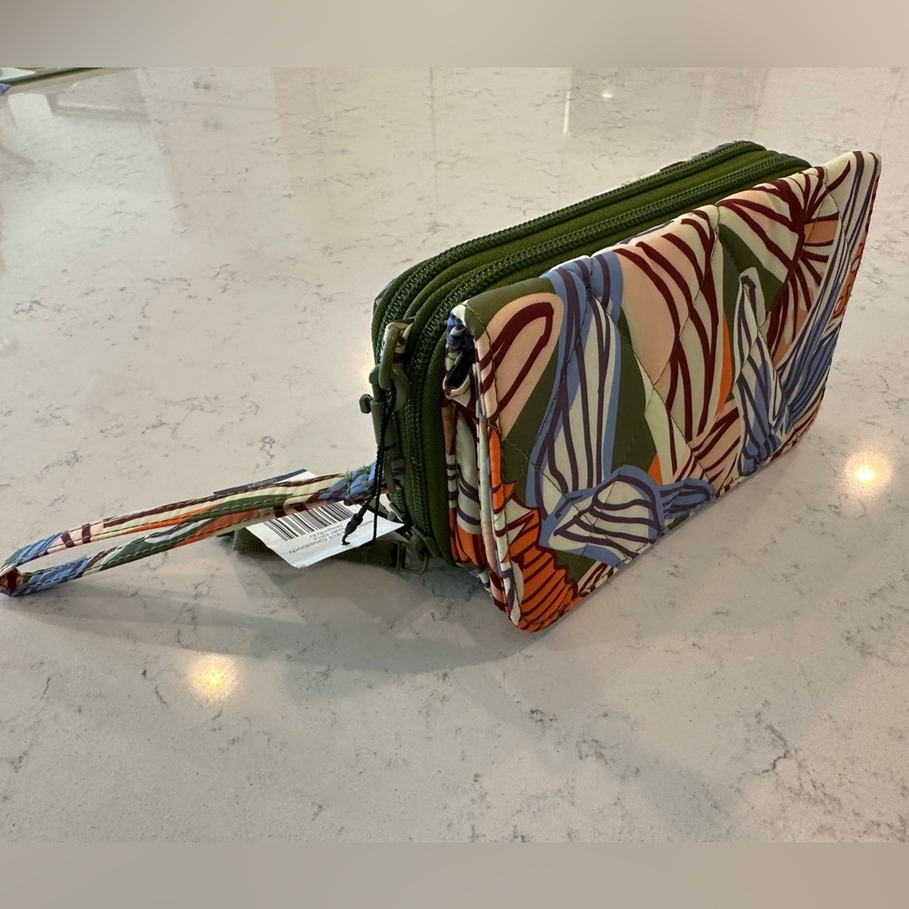 Vera Bradley wristlet and crossbody